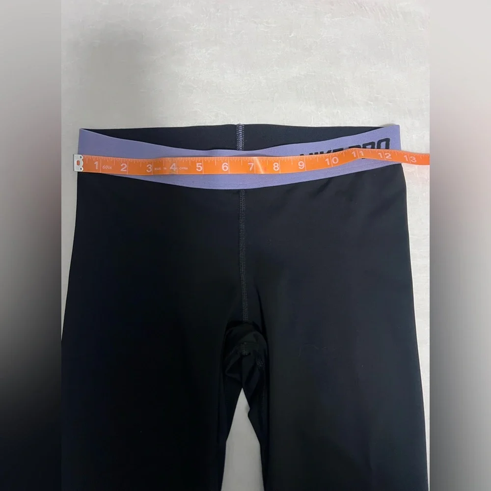 Nike Pro Black and Purple cropped leggings